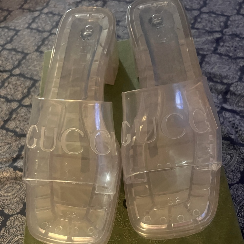 Gucci sandals
